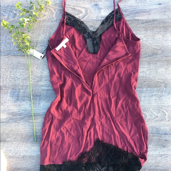 LOVERS + FRIENDS INTIMATE SCARLET DRESS - Picture 4 of 7